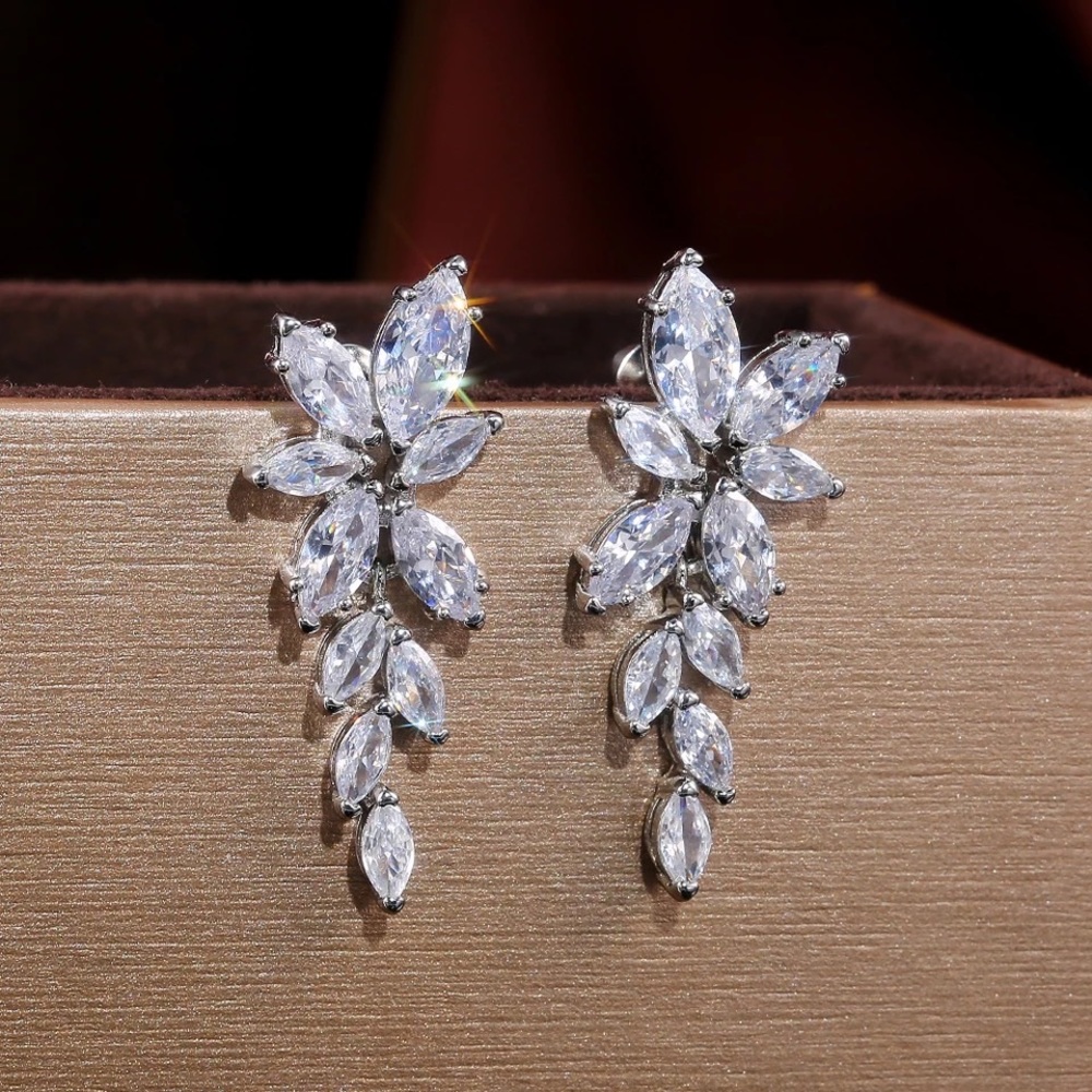 Anthro Fine Mini Marquise Crystal Large Long Leaf Shaped Dangle Drop Earrings